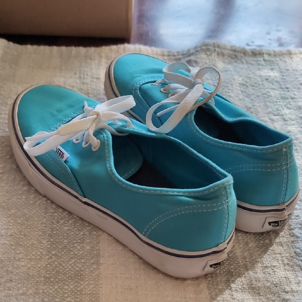 Vans Blue and White Canvas Sneakers Classic Lace-Up - Picture 12 of 12